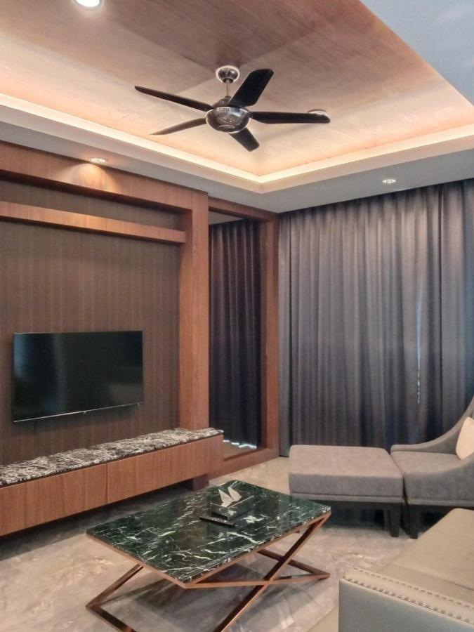 2 Bed Luxury Pool Villa Sleeps 6 プーケット エクステリア 写真