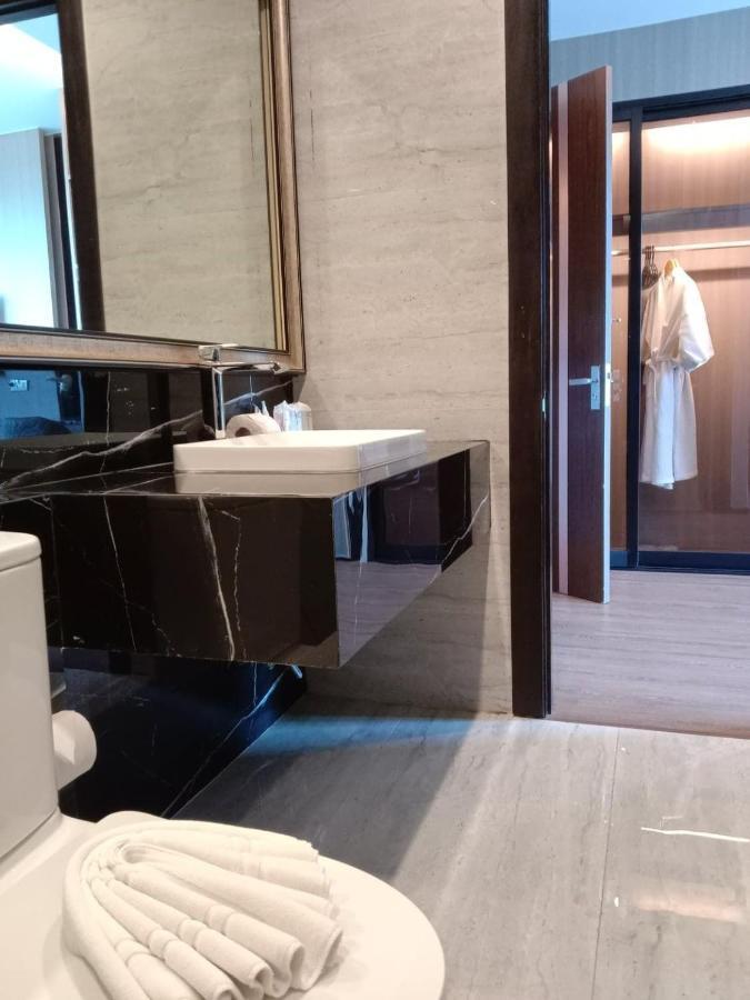 2 Bed Luxury Pool Villa Sleeps 6 プーケット エクステリア 写真